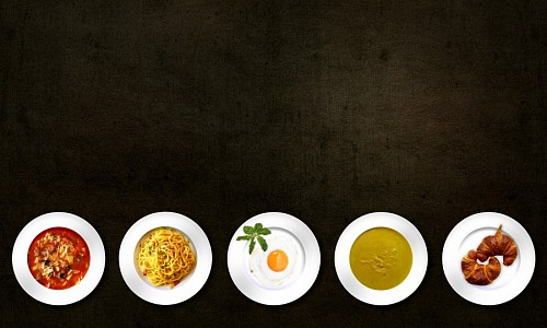 Variedade de refeições com fundo preto
