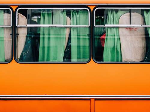 janela amarela Ônibus