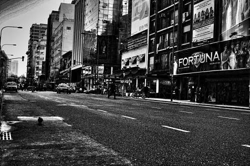 Av Corrientes, Buenos Aires, Urbano