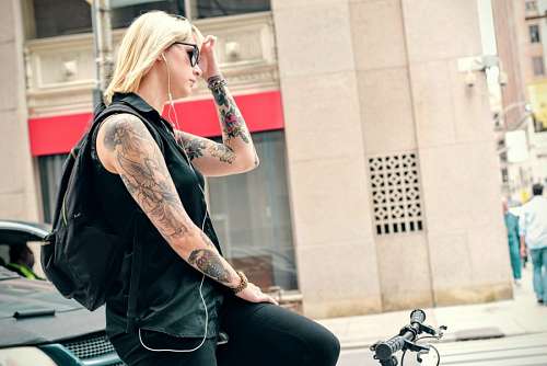 Mulher, bicicleta
