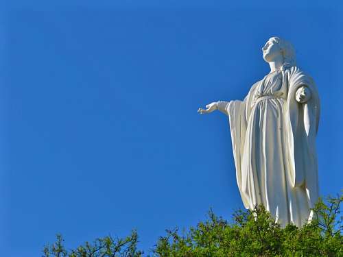 Virgin no topo do Cerro San Cristobal
