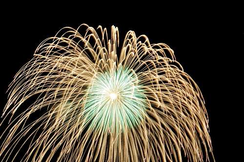 Fogos de artifício feliz ano novo