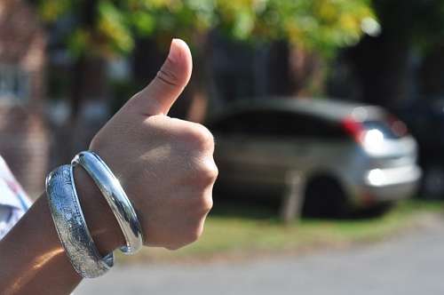 pulseira Polegar para cima