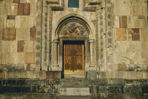 tumba Frente igreja