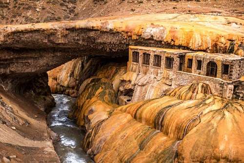 mineral Puente del Inca, Mendoza, Argentina
