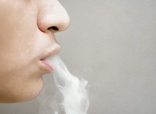 cigarro Mulher, vaping, com, cigarro eletrônico