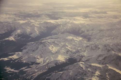 montanhas nevadas montanha, montanhas, vista aérea, vista de cima, e