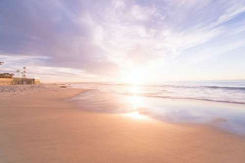 Pôr do sol em uma praia em San Diego, Califórnia
