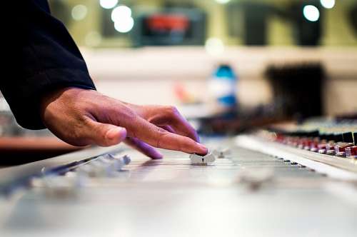 dj DJ