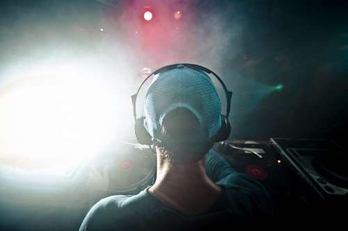 dj DJ