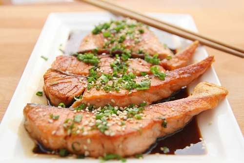 soja Salmão com molho teriyaki