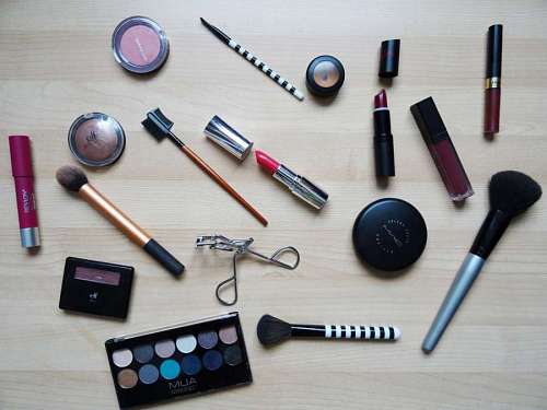 cosmetico Maquiagem na mesa