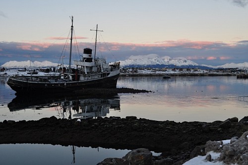 Navio abandonado em Ushuaia