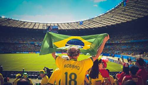 voador Bandeira do Brasil em uma partida de futebol