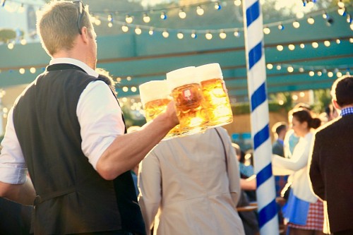 garcom Oktoberfest