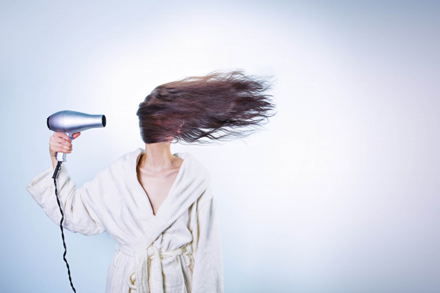 conceito, mulher, secador de cabelo, secador, ar quente, cabelo, cabelo, jovem, beleza,