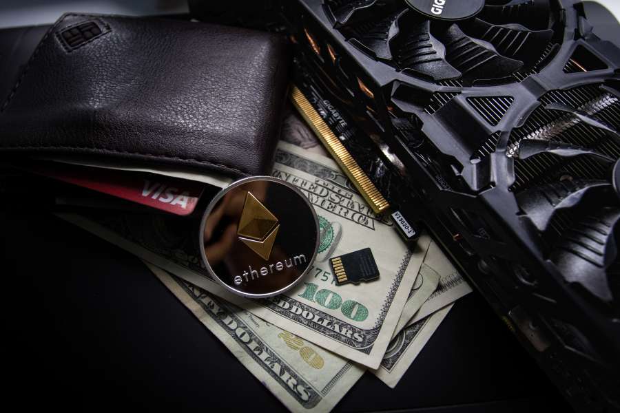finanças, negócios, câmbio, financeiro, carteira, digital, dinheiro, ethereum, comércio, blockchain, eletrônico, moeda, criptomoeda, moeda, ouro, virtual, bitcoin, valor, bancário, internet, litecoin, btc, crescimento, gráfico, dourado, risco, diversificação, ondulação, aumento, moedas, transação, carteira virtual, traço, moeda ondulante, mercado, tecnologia, investimento, código binário, mineração, pagamento, bit, dinheiro, economia, criptografia, global, banco, eth, ltc, virtual dinheiro monero
