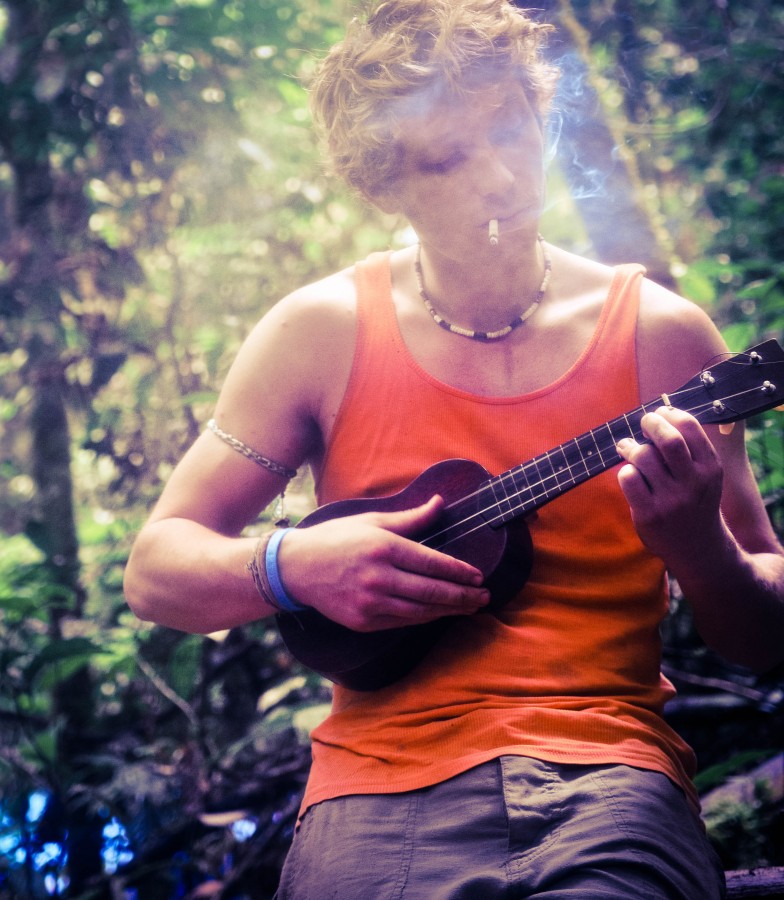 Ed Gregory, música, Stokpic, Ukalele, floresta, guitarra, selva, homem, fumar, fumar, floresta,