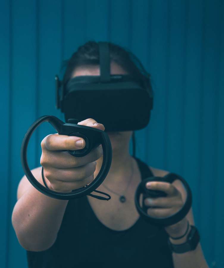 vr, tecnologia, dispositivo, mulher, entretenimento, realidade, fone de ouvido, virtual, feminino, simulação, jogo, vídeo, experiência, óculos, computador, inteligente, casa, visual, inovação, pessoas, internet, relógio, jogos, futurista, 3D, simulador, feliz, adulto, vestível, eletrônico, moderno, usando, asiático, sorriso, diversão, jovem, quarto, tela, menina, interativo, visão, digital, chinês, tecnologia, vida, cibernético, ásia, jogo, positivo, obtendo, pessoa, japonês, jogando, ciberespaço, futuro, alta tecnologia, procurando, usar, mão, dedo, interior, recreativo, senhora, coreano, interior, olhar, olho, casual, pose, bonito, cara, celular, toque, hispânico, masculino, celular, atraente, concentração, óculos de proteção, sentado, imaginação, virtualidade, telefone, compras, homem, ver, shopping, lazer, sonho, telefone, gesto, loja, tanque, jogador, equipamento, celular, colete, um, choque, estação, taiwanês, china, passeio, concentrado, realocação, ciência, convenção, corpo, frescor, prática, investimento, interior, mandarim, relaxar, propriedade, realidade virtual, caixa , caixa, realocação, tecnologia sem fio, inteligente, inteligência, mesa, casa, plano, mover, imaginar, pacote, novo, desempacotando, caminhando, propriedade, horizontal, alegre, vermelho, noite, luz, dentro, crepúsculo, meditação, esporte, apartamento, mulheres, rosa, embora, azul, noite, segurando, cientista, fi, cor, saudável, exercício, tranquilo, etnia, ioga, relaxamento, esportivo, fitness, étnico, exercício, treinamento, roupas esportivas, meditar, estilo de vida, expressão, tapete, assistindo, pacífico, equilíbrio, fone de ouvido de realidade virtual, online, livros, contemporâneo, animado, grito, videogame, head-mounted, ouvir, imprimir, equipamento, ler, usar, mundo, retrato, flor, conectado, cinza, branco , sozinho, controle, boca, com medo, exibir, mostrar, máscara, console, movimento, indústria, estantes de livros, aproveitando, emulador, vale, caucasiano, aberto, atividade, cinza, isolado, conhecimento, notebook, navegação, usando laptop, comunicação, maduro, claro, conexão, bonito, sorrindo, cabeça, ensino superior, alegre, comovente, estante de livros, parede, estudando, um cad emic, biblioteca, reunião, espera, quente, floral, causal, celular, plano de fundo, escritório, faculdade, jovem adulto, laptop, literatura, roupa casual, universidade, educação, estudante, sem fio
