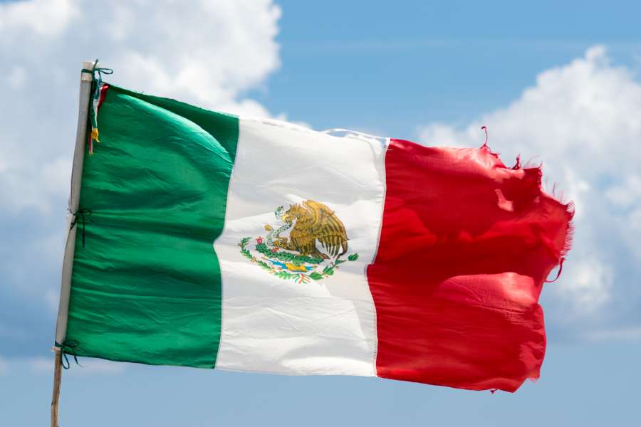 bandeira, méxico, mexicano, américa, céu, azul, dia, vendo, detalhe, cultura, símbolo, águia, méxico, bandeira, bandeira mexicana,