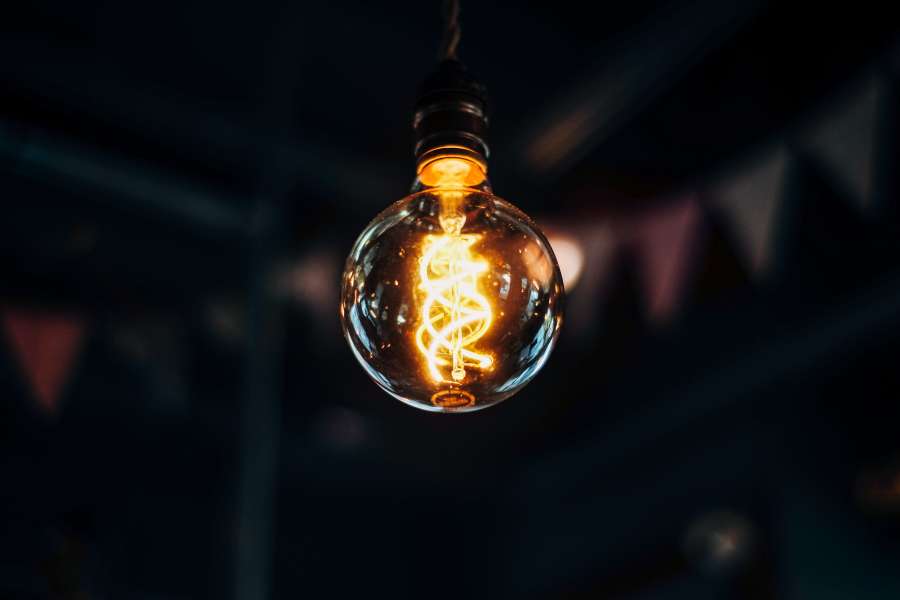 vintage, iluminado, retro, lâmpada, lâmpada, projeto, elétrico, decoração, plano de fundo, luz, isolado, letreiro, brilhante, iluminado, quadro indicador, sinal, 3D, vetorial, brilhante, estilo, parede, branco, eletricidade, efeito, iluminação, luxo, filme, quente, moldura, teatro, moderno, preto, símbolo, conceito, para cima, néon, brilho, quadrado, crachá, brilhante, show, vegas, volume, antigo, interior, estrela, ícone, decorativo, antiguidade, suspensão