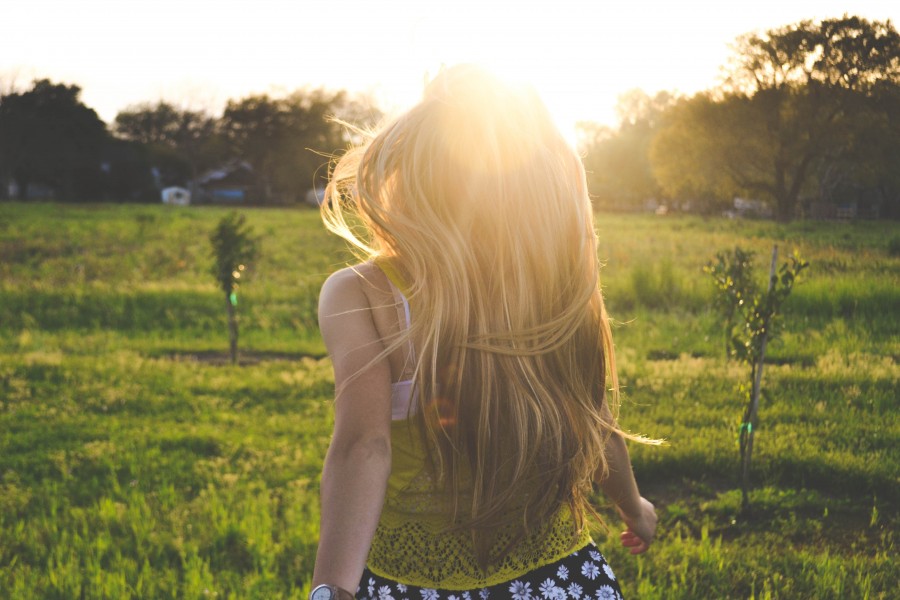 um, pessoa, pessoas, mulher, loiro, loura, natureza, pôr do sol, pôr do sol, dourado, reflexão, sol, jovem, liberdade, ao ar livre