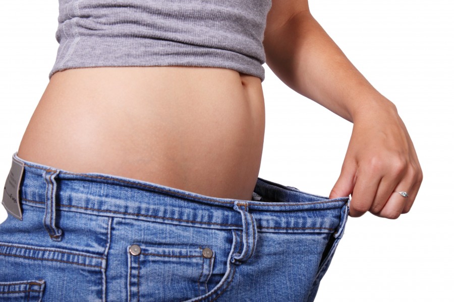 mulher, dieta, emagrecimento, roupas, jeans, cintura, vestido, saúde, menina, perder, peso, perdido, figura, estômago, barriga, magro, conceito, calorias, medida,