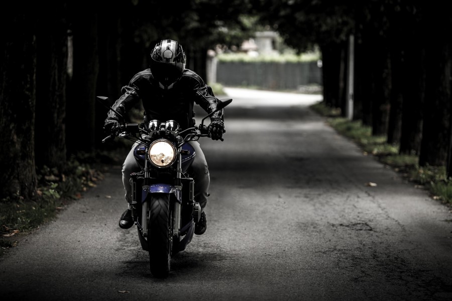 motocicleta, motociclista, pretas, capacete, velocidade, asfalto, uma pessoa, homem,