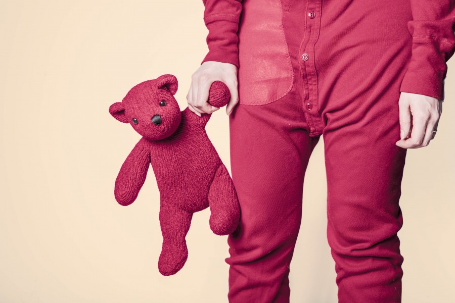 Pijama, vermelho, urso, bicho de pelúcia, adulto, engraçado, engraçado, conceito, sonho, traje, infância,