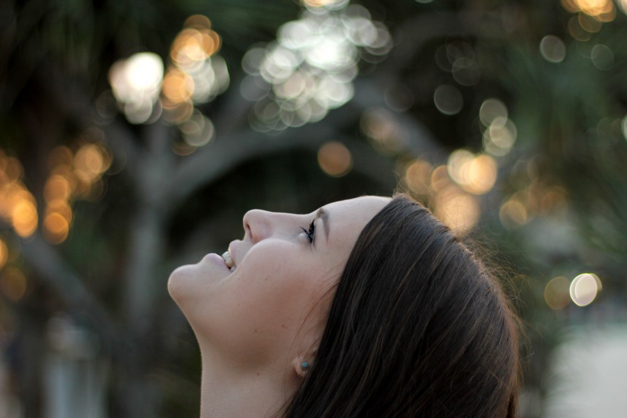 mulher, jovem, desejo, conceito, olhar, 20 anos, sorrizo, alegria, expectativa, objetivo, caucasiano,