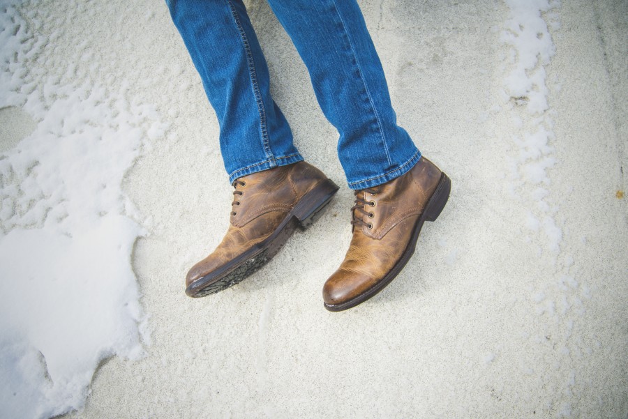 Sapatos marrons uma pessoa, pessoas, homem, moda, sapato, sapatos, couro, marrom, jean, cool, calçado,