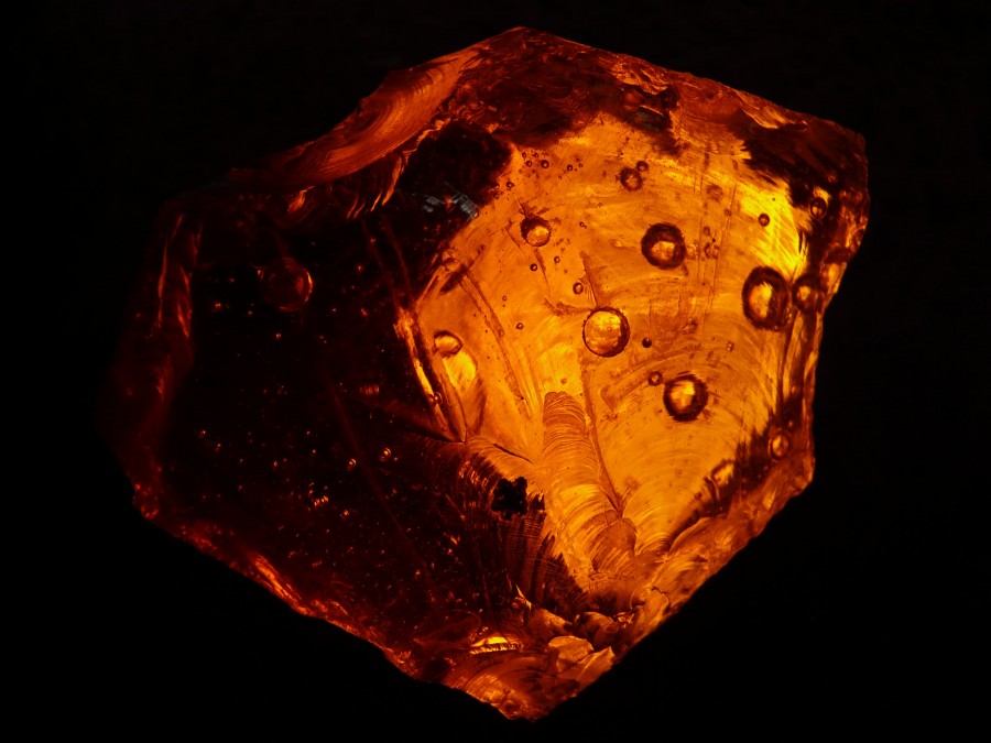 âmbar, cristal, rocha, pedra, fundo preto, geologia, mineral,