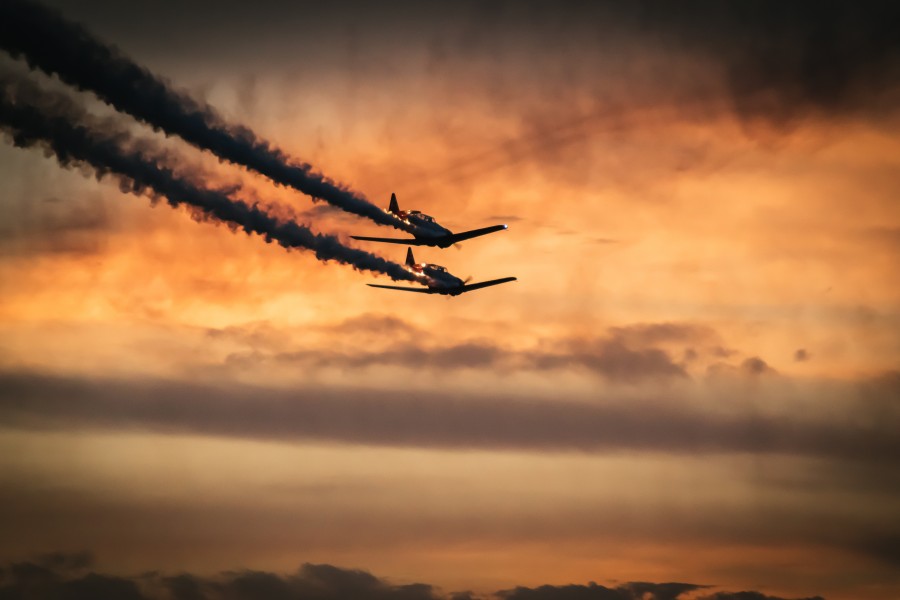 por do sol, por do sol, por do sol, avião, aviões, acrobacia, ar, acrobática, céu, pirueta, extremo, risco, arriscado, sem medo,