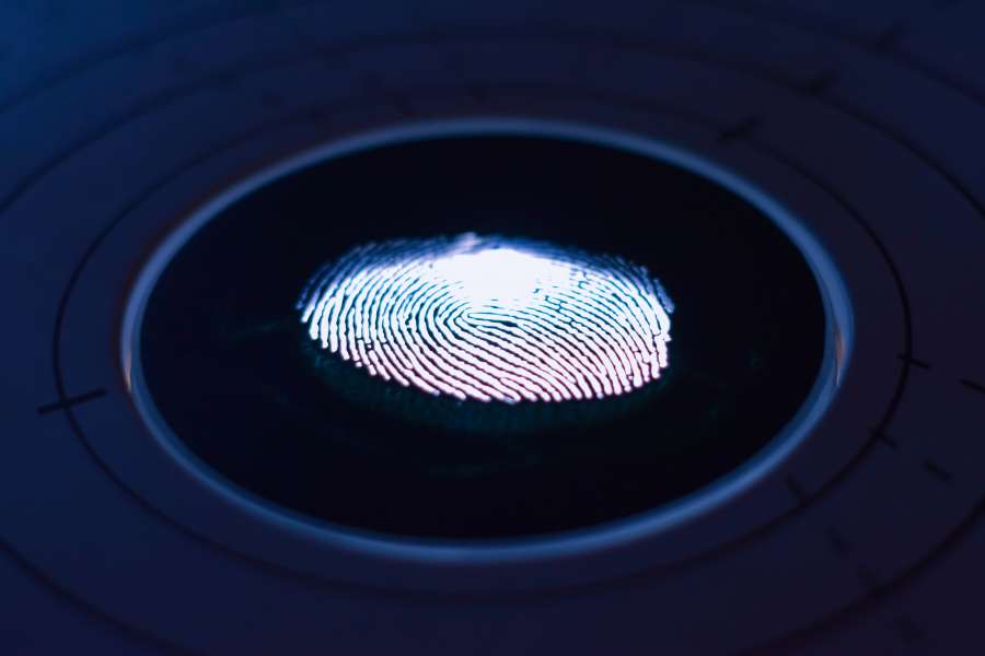segurança, impressão digital, dedo, impressão, id, ícone, vetor, crime, identidade, privacidade, ilustração, impressão digital, humano, biométrica, tecnologia, símbolo, polegar, sinal, identificação, preto, digitalização, exclusivo, imprensa, senha, toque, criminoso, branco, acesso, segurança, proteção, design, chave, pessoas, detetive, macro, impressão, assinatura, polícia, tinta, elemento, autorização, mão, web, verificação, linha, silhueta, sistema, scanner, individualidade
