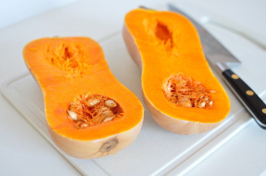 abóbora, corte, metade, abóbora, comida, vegetal, laranja, cozinha, cozinheiro, faca, tabela, lâmina, semente, legumes,