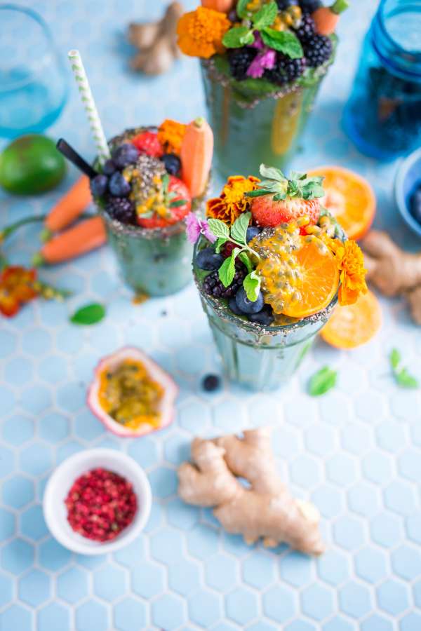 coquetel, bebida, bebida, fruta, fruta, mirtilo, bagas, amoras, laranja, fatias, alcoólatra, colorido, gengibre