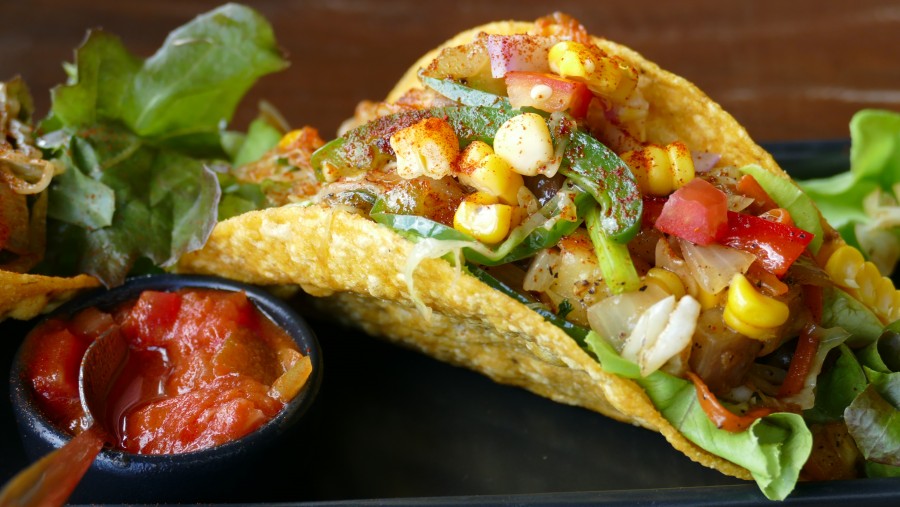 comida mexicana, refeições, mexico, taco, tortilla, guacamole, molho quente, pico de gallo