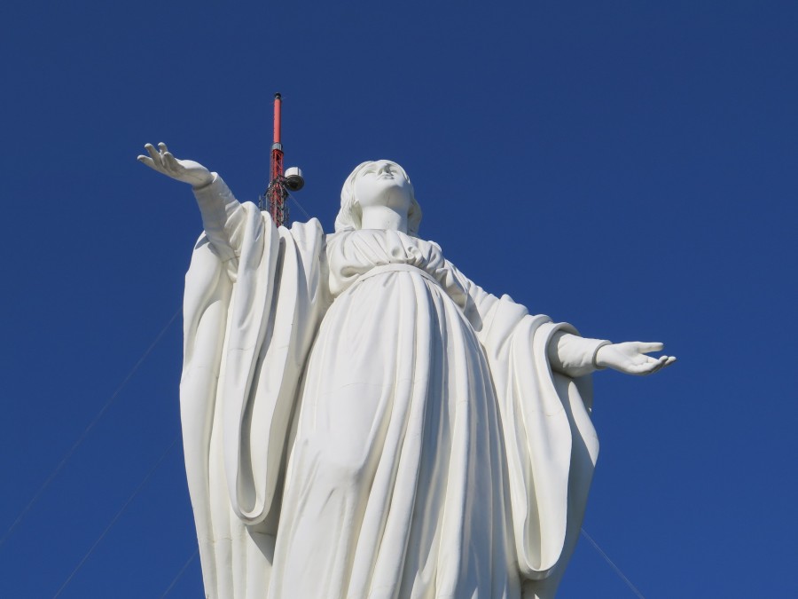 virgem, maria, estátua, colina, san cristobal, santiago do chile, chile, américa latina, américa, religião, céu azul,