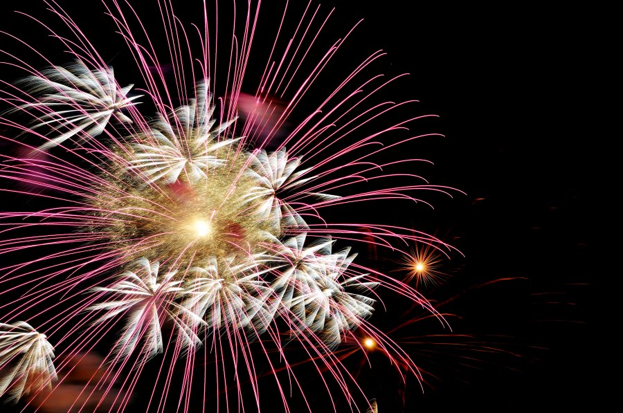 celebrações, luz, fogos, fogos de artifício, fogos de artifício, explosão, celebração, comemorar, ano novo, feliz ano novo, 2017