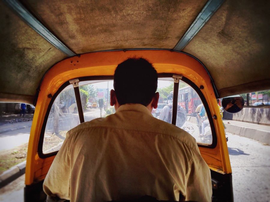 uma pessoa, pessoas, homem, adulto, táxi, motocicleta, táxi, motocicleta, cabine, dirigindo, dirigindo, índia, china, ásia, rua, urbano, viagem, viagem,