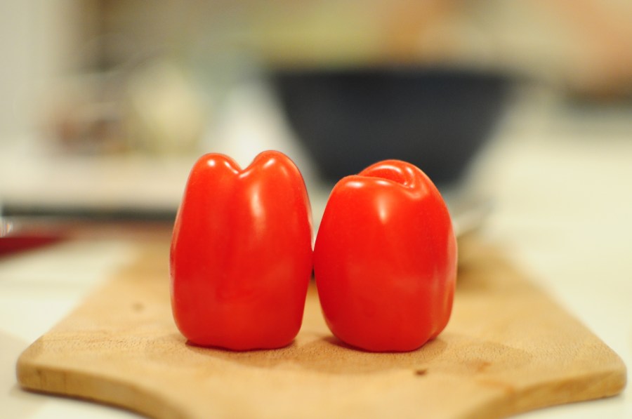 tomate, tomates, dois, legumes, legumes, perita, vermelho, natural, refeições, frutas, cozinha, tabela, madeira, cozinheiro