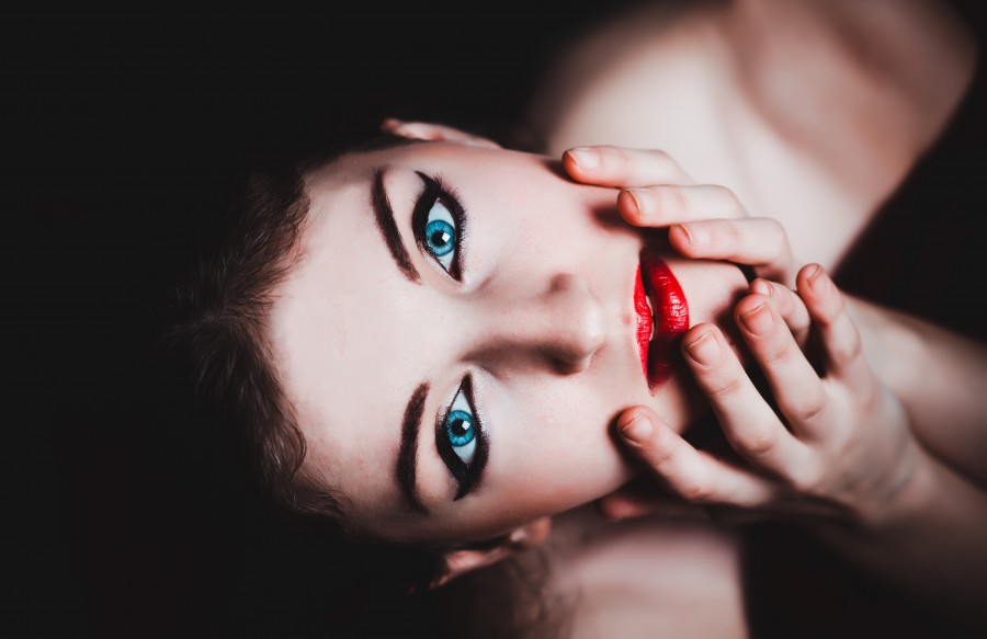 woman, jovens, beauty, sensual, carinha, gesture, surprise, lips, pintado, vermelhos, batom, olhos azuis, concept, 20 anos,