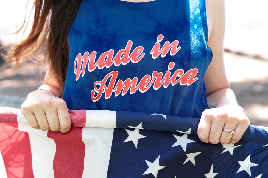 americana, independência, eua, dia, américa, feriado, julho, celebração, feliz, nacional, bandeira, unido, liberdade, azul, plano de fundo, vermelho, patriótico, quarto, 4, patriotismo, saudação, design, 4 de julho, evento, branco, estados, estados unidos, dia da independência, país, comemorar, história, nação, 4, quarto de julho, liberdade, 4 de julho, 4 de julho, 4 de julho plano de fundo, bandeira dos EUA, bandeira dos estados unidos, mulher,