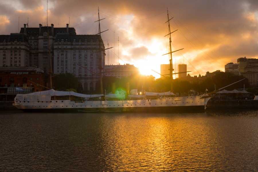 Puerto Madero, pôr do sol, Buenos Aires, Argentina, noite, cidade, arquitetura, fragata,