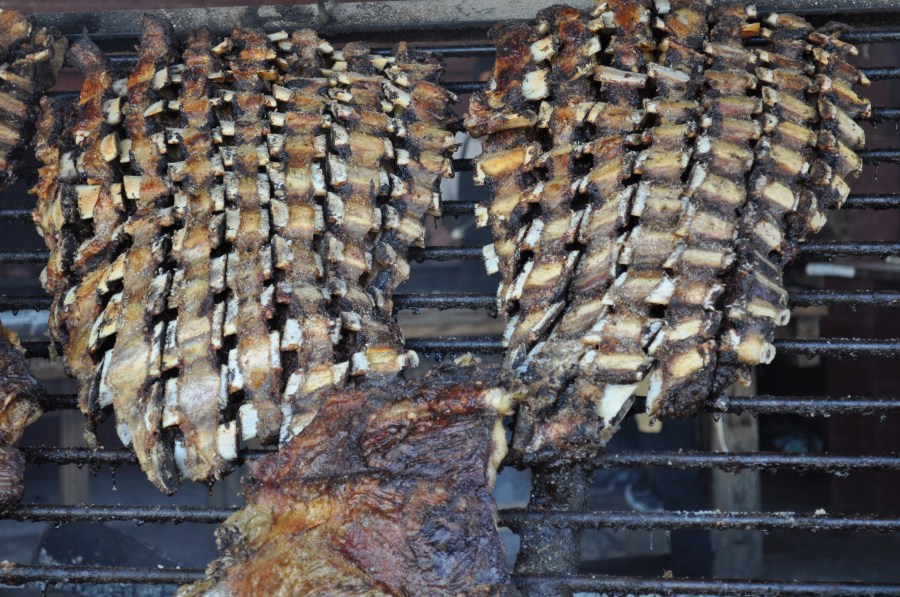 Assado, Grelha, Grelha, Comida Típica, Tradição, Campo, Carne, Costela, Ribs, EmbersCozinhado, Quente, Gordura