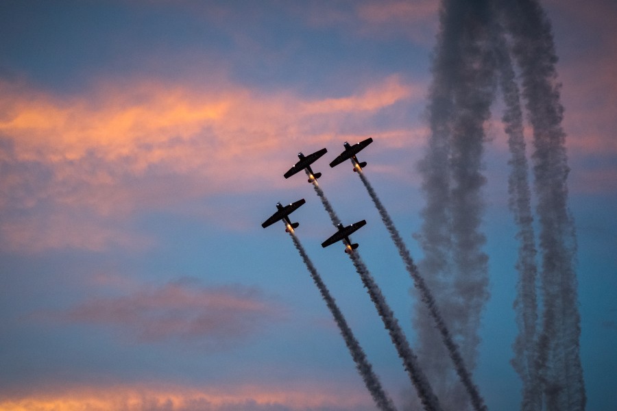 por do sol, por do sol, por do sol, avião, aviões, acrobacia, ar, acrobática, céu, pirueta, extremo, risco, arriscado, sem medo,