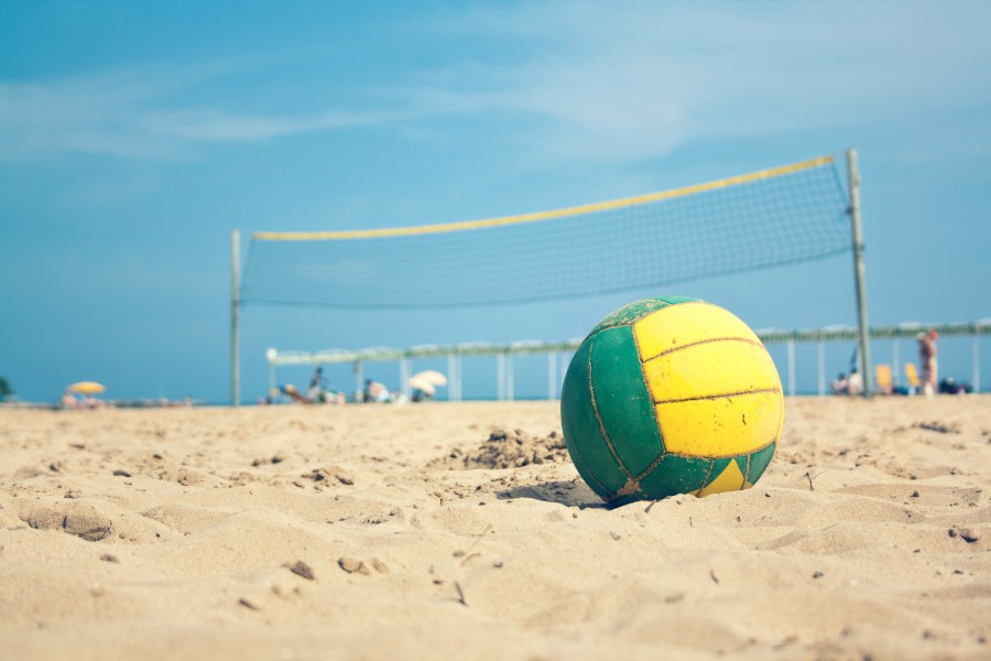 bola, areia, bola, praia, amarelo, sol, verão, voleibol, voleibol, vermelho, praia, praia, férias,