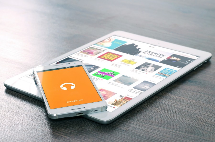 tablet, smartphone, telefone celular, tecnologia, multimídia, app,