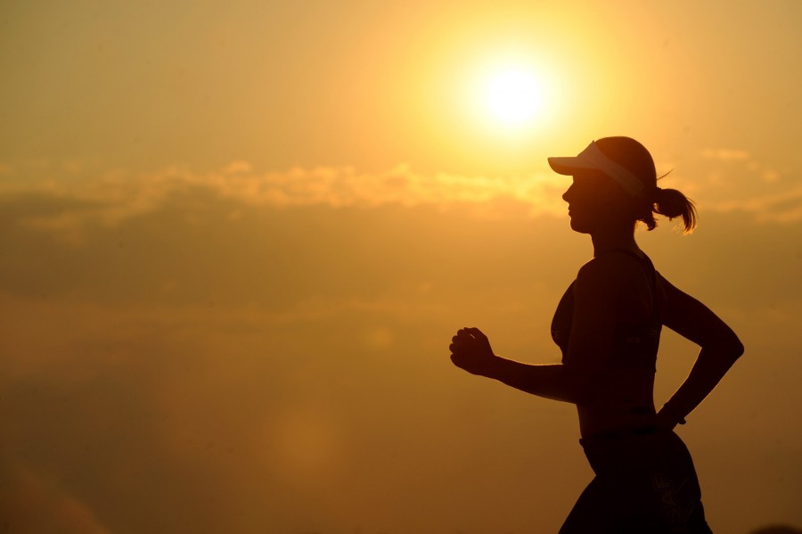 um, pessoa, pessoas, mulher, pôr do sol, pôr do sol, pôr do sol, corrida, esportes, sombra, jovem, atividade, executando, ao ar livre,