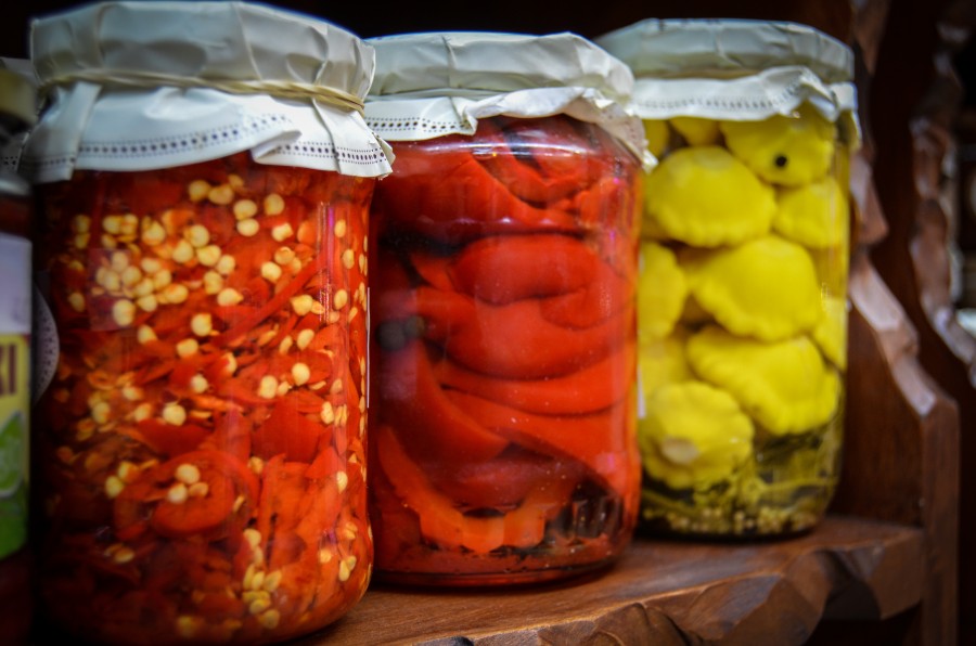 Conservas de alimentos, vegetais, jarras, frascos, óleo, alimentos, vinagre, pimentão, vegetais, frutas, frutas, doces,